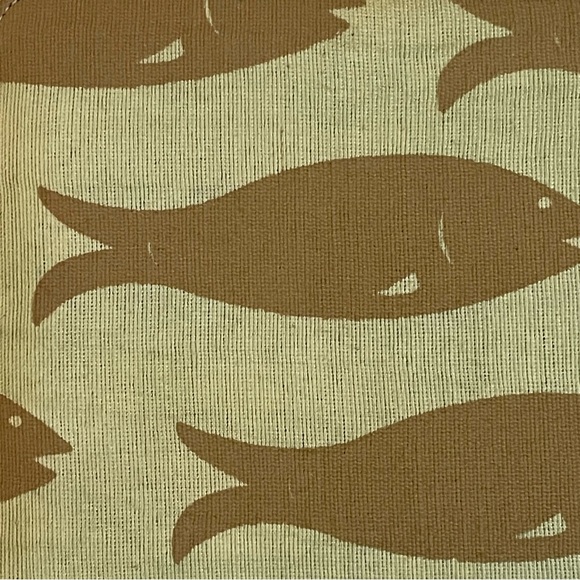 Wristlet clutch purse with fish pattern NWOT - Picture 2 of 15